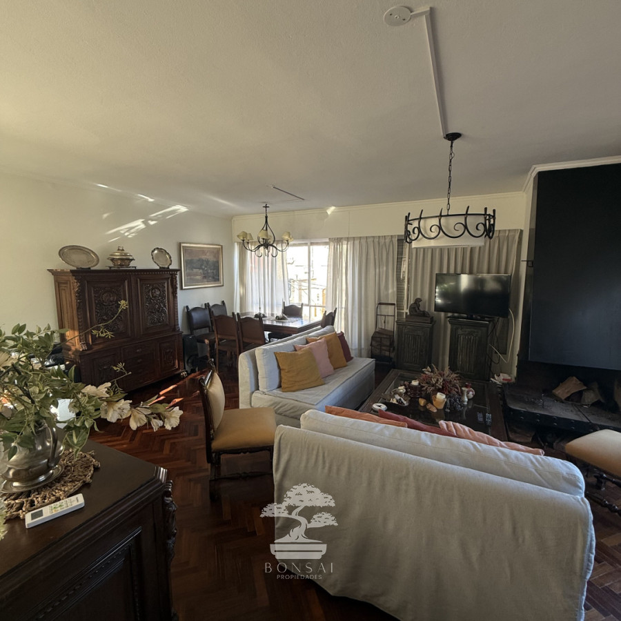 Apartamento ID.1114 - Venta Casa de Alto 3 Dormitorios+Servicio Pocitos Montevideo 