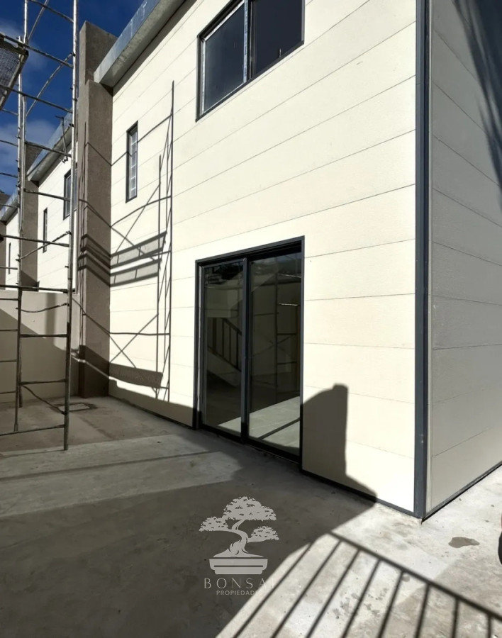 Apartamento ID.1038 - Alquiler Apartamento Duplex 2 dormitorios Malvin Norte Montevideo N 
