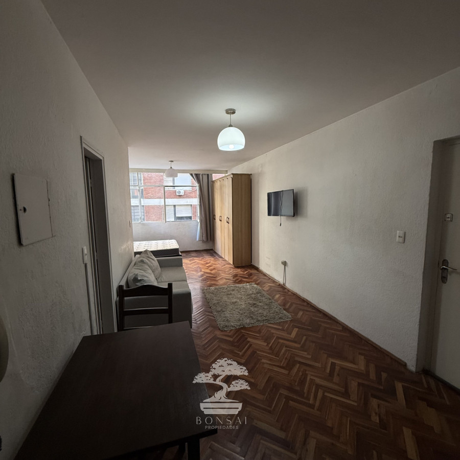 Apartamento ID.1104 - Alquiler Monoambiente Amoblado Centro Montevideo F 