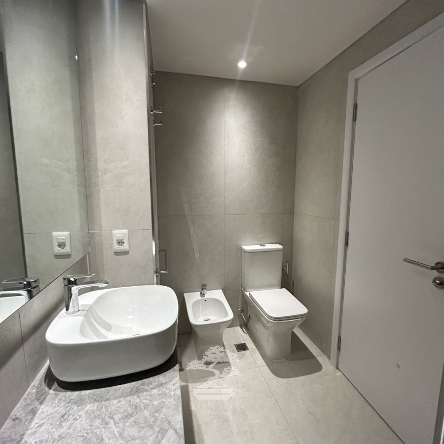 Apartamento ID.1082 - Venta Apartamento 2 Dormitorios Carrasco  Montevideo LR