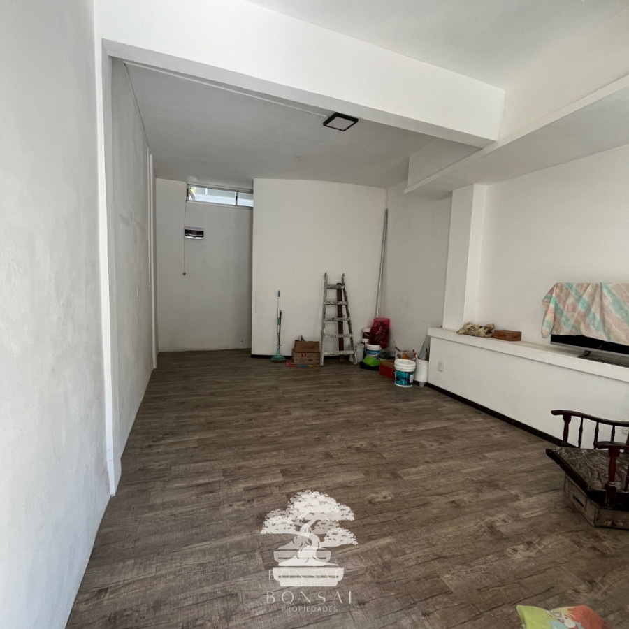Apartamento ID.58 - Alquiler Local Comercial Ciudad Vieja Montevideo M 