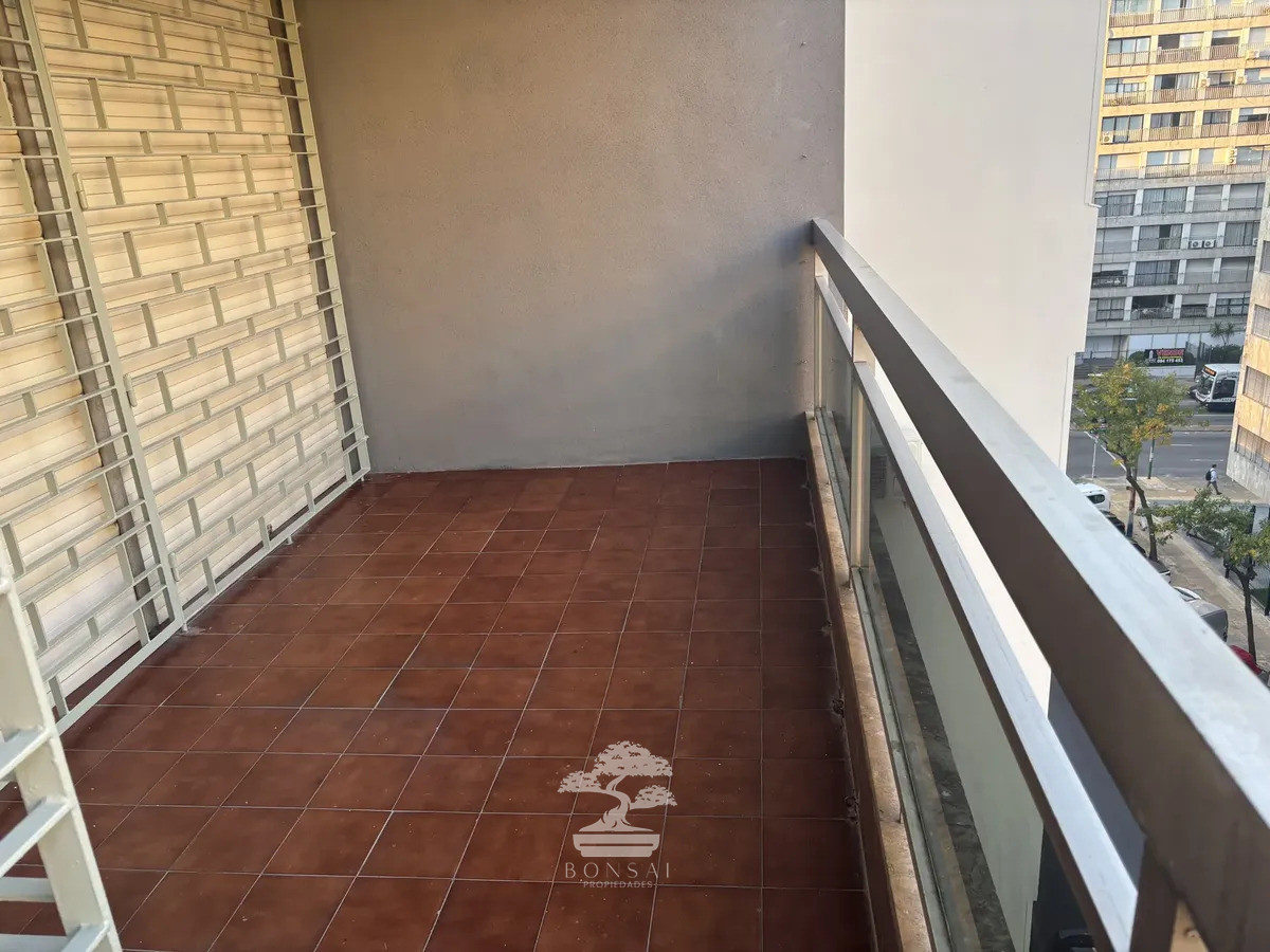 Apartamento ID.1126 - Alquiler Apartamento 3 dormitorios Punta Carretas Montevideo S