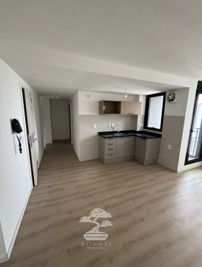 Apartamento ID.1057 - Alquiler Apartamento 2 dormitorios Cordon Montevideo S