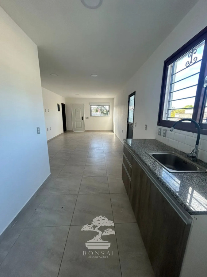 Apartamento ID.1060 - Alquiler Apartamento Casa 3 dormitorios Malvin Norte Montevideo N