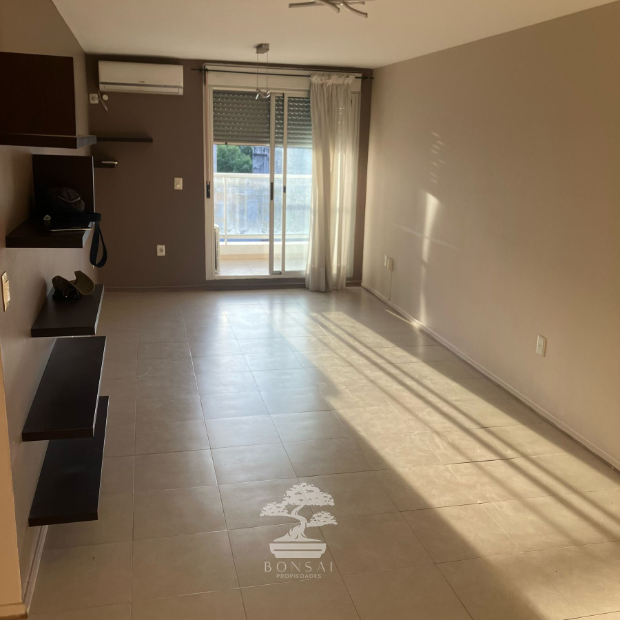 Apartamento ID.368 - Alquiler Apartamento 2 Dormitorios Cordón Montevideo M