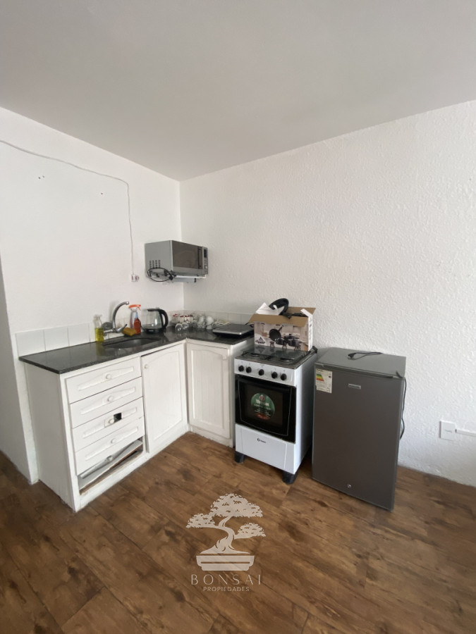 Apartamento ID.886 - Venta Monoambiente Amoblado Cordón Montevideo E