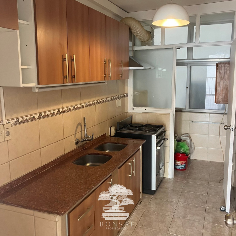 Apartamento ID.61 - Alquiler Apartamento 2 Dormitorios Punta Carretas Montevideo M
