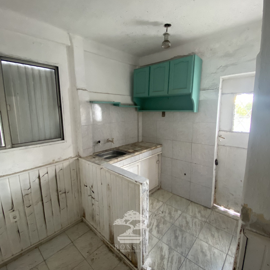 Apartamento ID.459 - Venta Apartamento Dos Dormitorios a Reciclar Cordón Montevideo F
