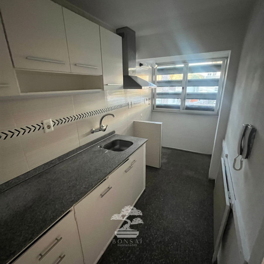 Apartamento ID.1042 - Alquiler Apartamento 2 dormitorios Tres Cruces Montevideo N