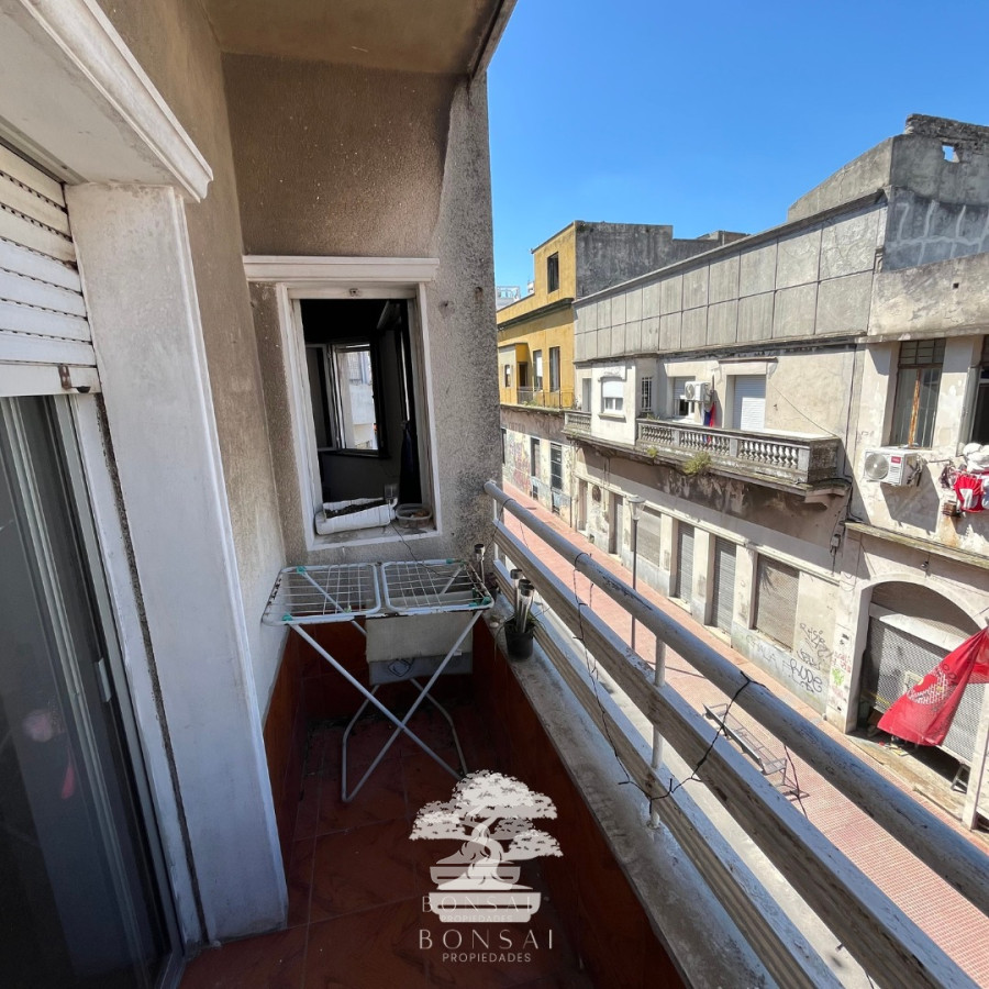 Apartamento ID.72 - Alquiler Apartamento 2 Dormitorios Ciudad Vieja Montevideo M 