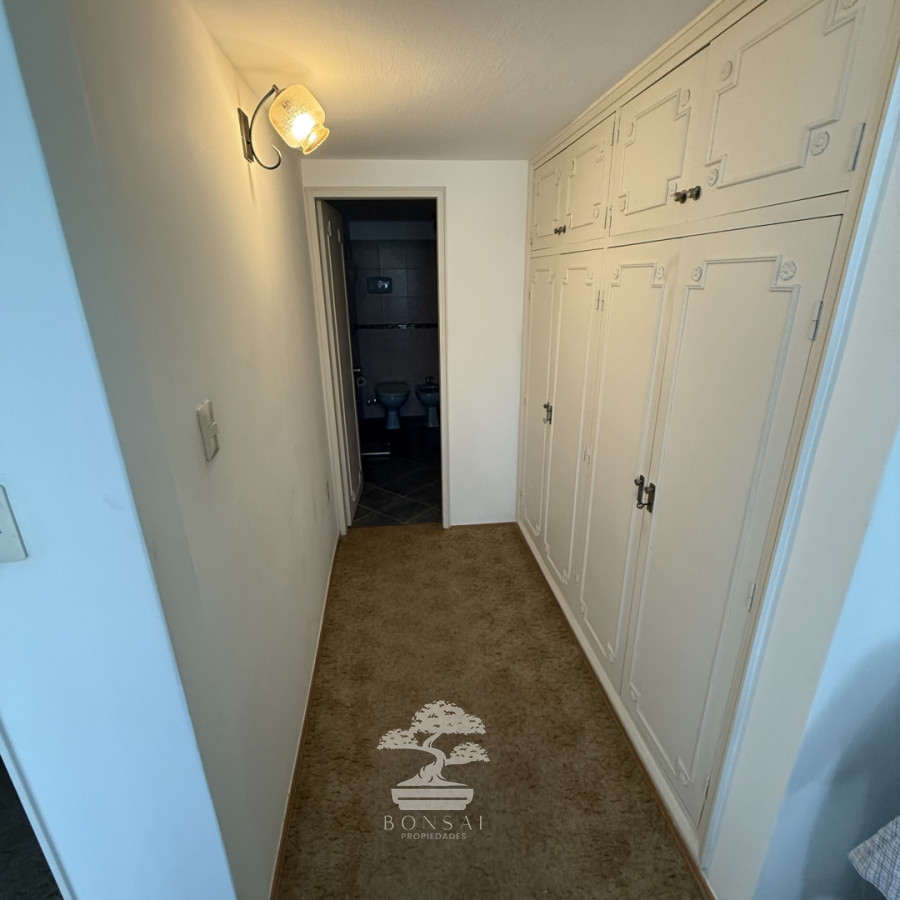 Apartamento ID.947 - Venta Apartamento 3 Dormitorios + Servicio y Garaje Pocitos Montevideo F 