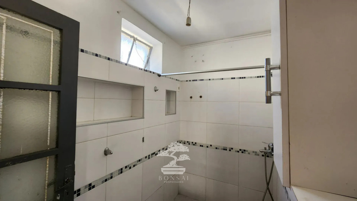 Apartamento ID.920 - Alquiler Apartamento 3 dormitorios La Comercial Montevideo N