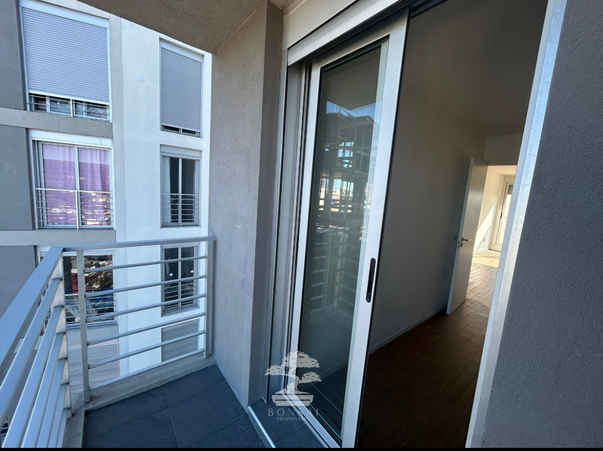 Apartamento ID.556 - Alquiler Apartamento  2 dormitorios Tres Cruces Montevideo lr 
