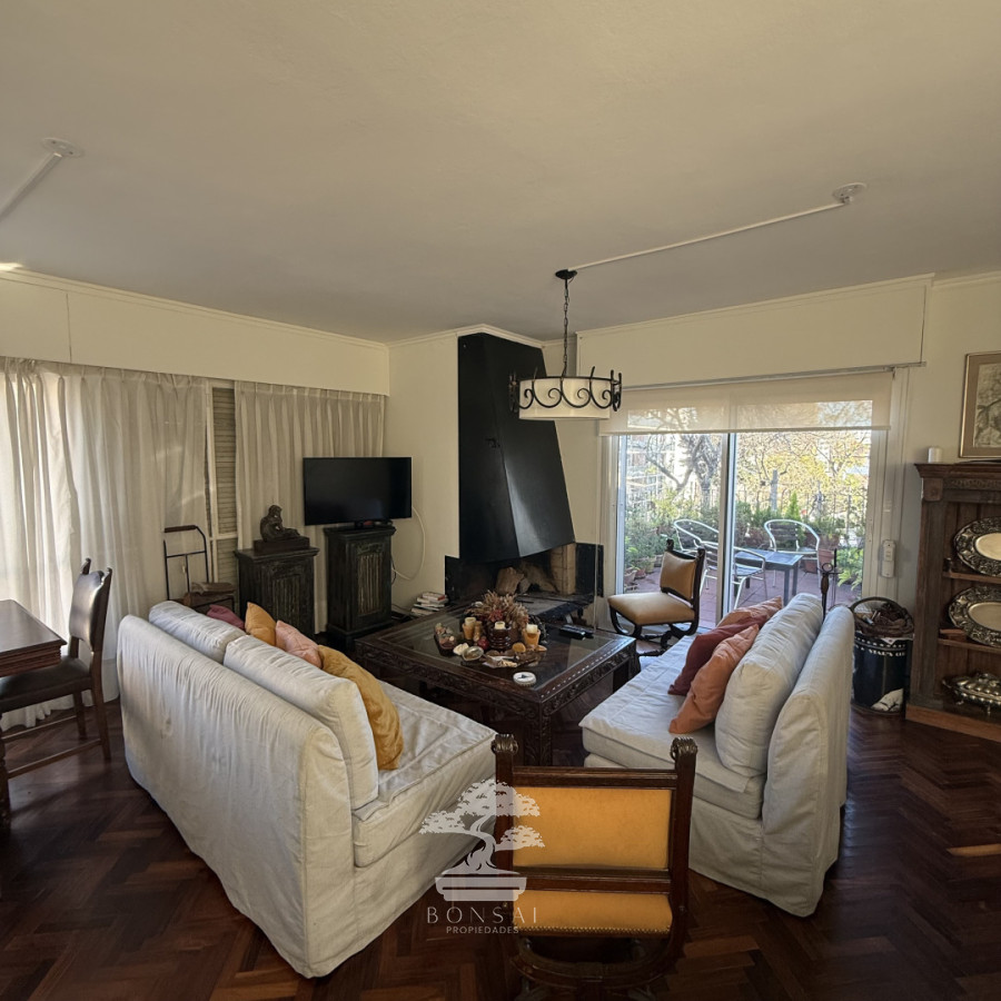 Apartamento ID.1114 - Venta Casa de Alto 3 Dormitorios+Servicio Pocitos Montevideo 