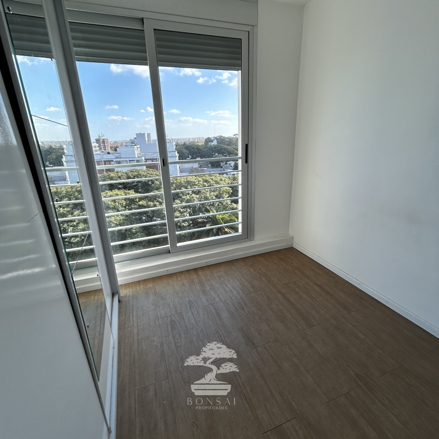 Apartamento ID.556 - Alquiler Apartamento  2 dormitorios Tres Cruces Montevideo lr 