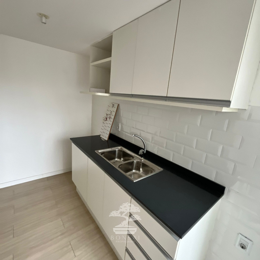 Apartamento ID.529 - Venta Apartamento 2 dormitorios Barrio Sur Montevideo V