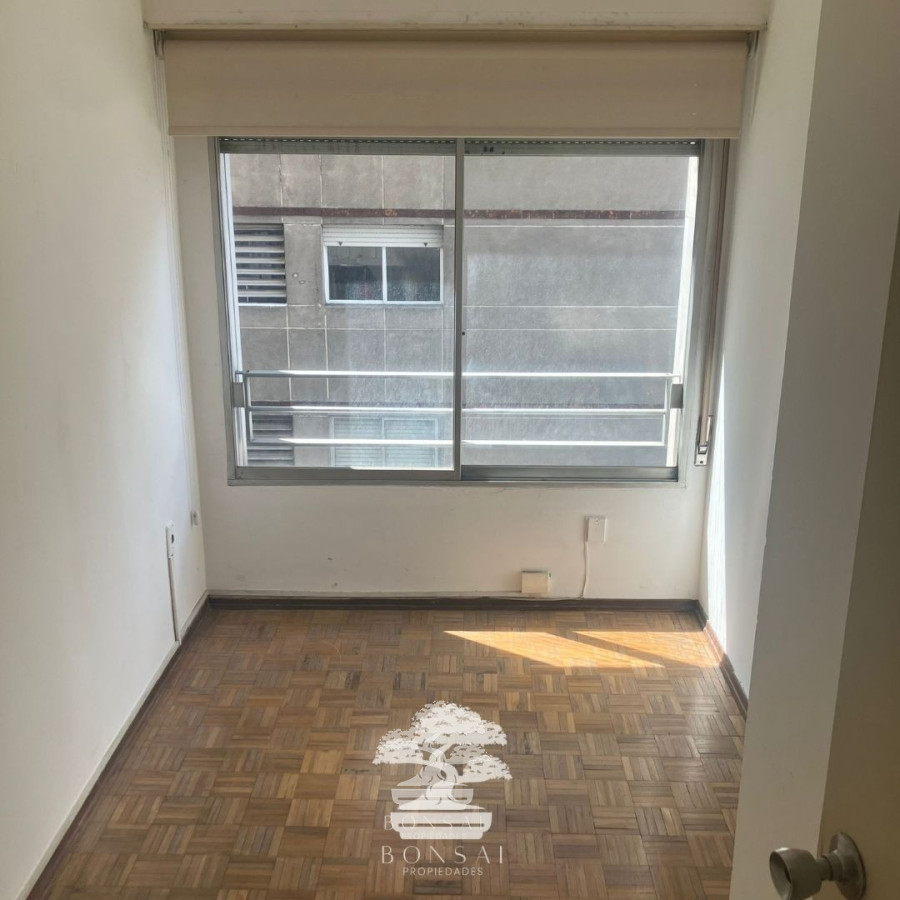 Apartamento ID.82 - Alquiler Apartamento 3 Dormitorios Centro Montevideo V
