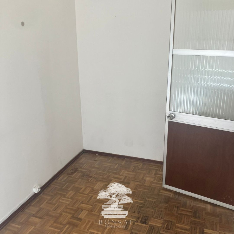 Apartamento ID.82 - Alquiler Apartamento 3 Dormitorios Centro Montevideo V