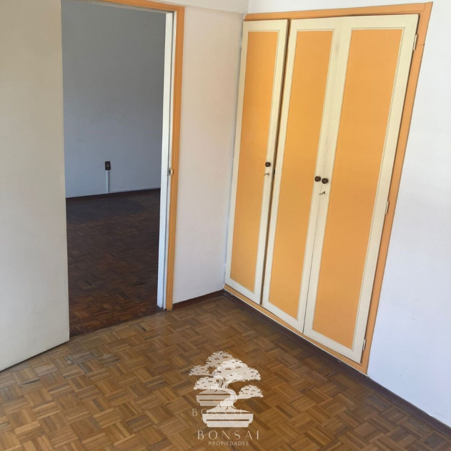 Apartamento ID.82 - Alquiler Apartamento 3 Dormitorios Centro Montevideo V