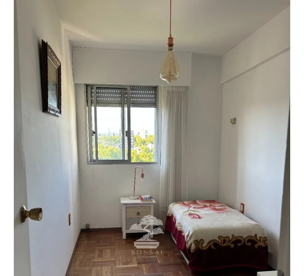 Apartamento ID.933 - Alquiler Apartamento 3 dormitorios Parque Rodo Montevideo. S