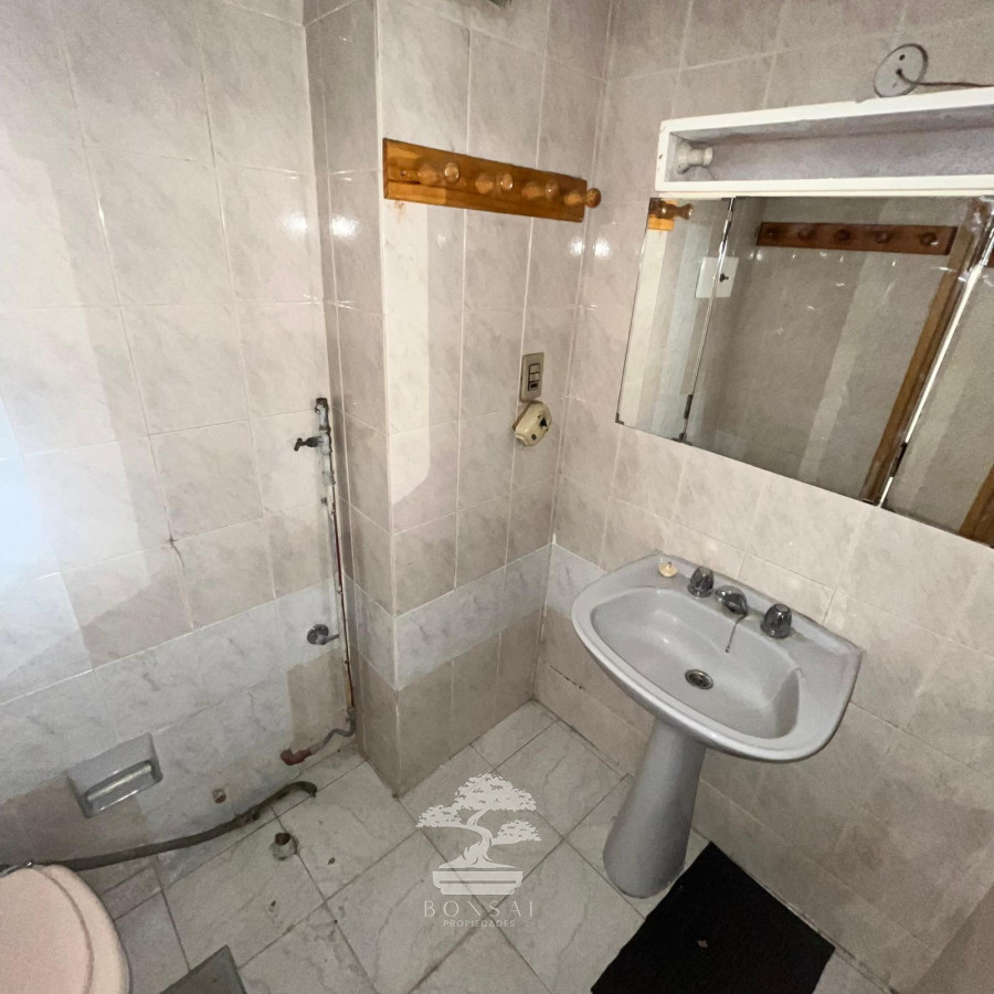 Apartamento ID.530 - Venta Apartamento 2 Dormitorios con Garaje Tres cruces Montevideo V