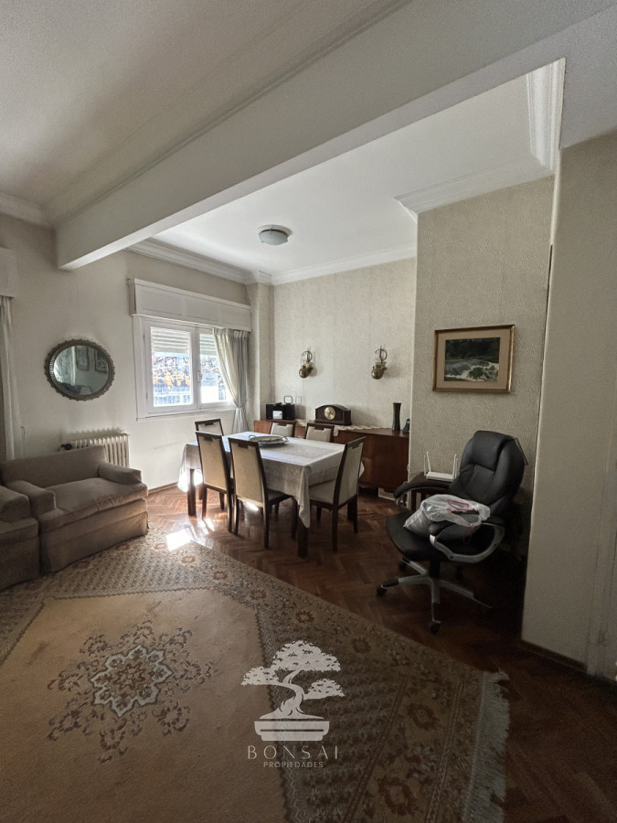 Apartamento ID.479 - Venta Apartamento 3 Dormitorios  en planta baja Pocitos Montevideo LR