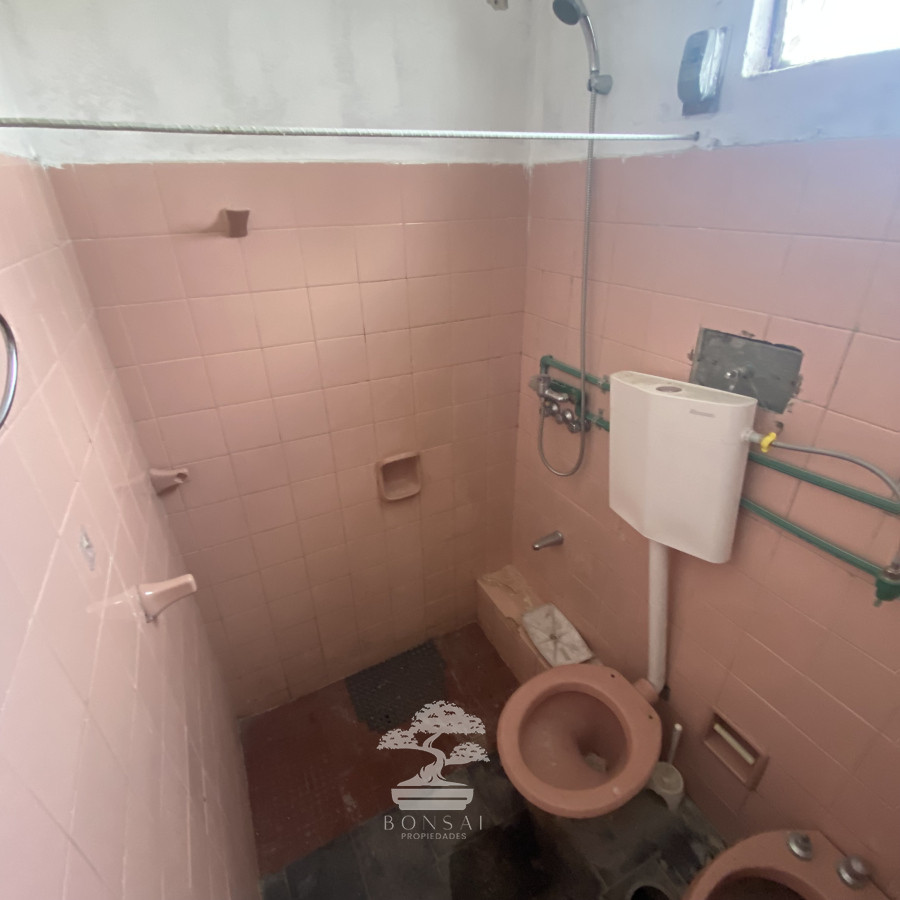 Apartamento ID.459 - Venta Apartamento Dos Dormitorios a Reciclar Cordón Montevideo F
