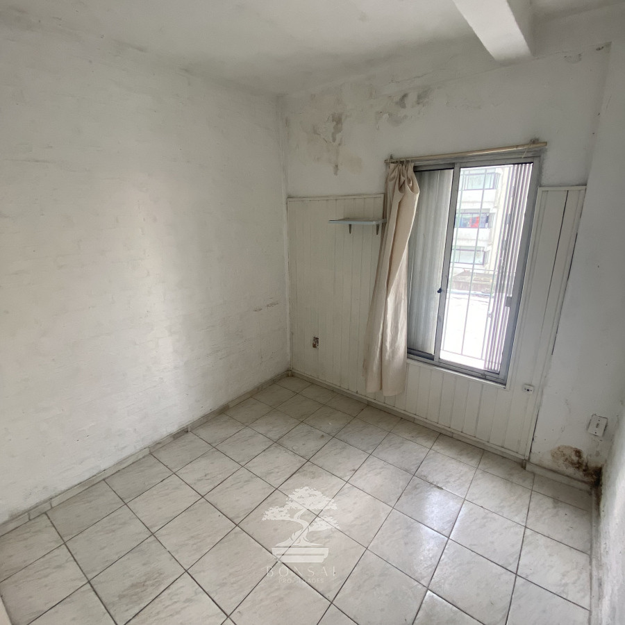 Apartamento ID.459 - Venta Apartamento Dos Dormitorios a Reciclar Cordón Montevideo F