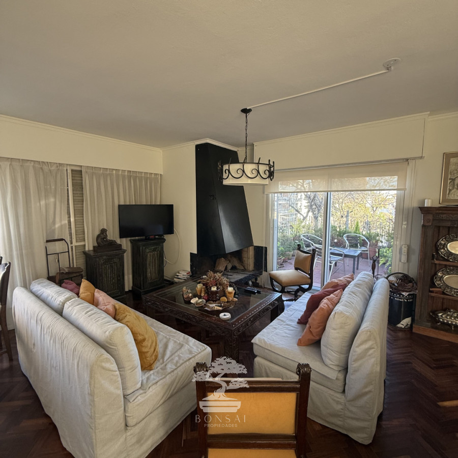 Apartamento ID.1114 - Venta Casa de Alto 3 Dormitorios+Servicio Pocitos Montevideo 