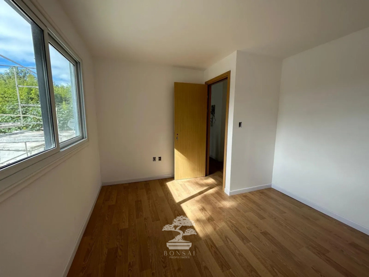 Apartamento ID.1038 - Alquiler Apartamento Duplex 2 dormitorios Malvin Norte Montevideo N 