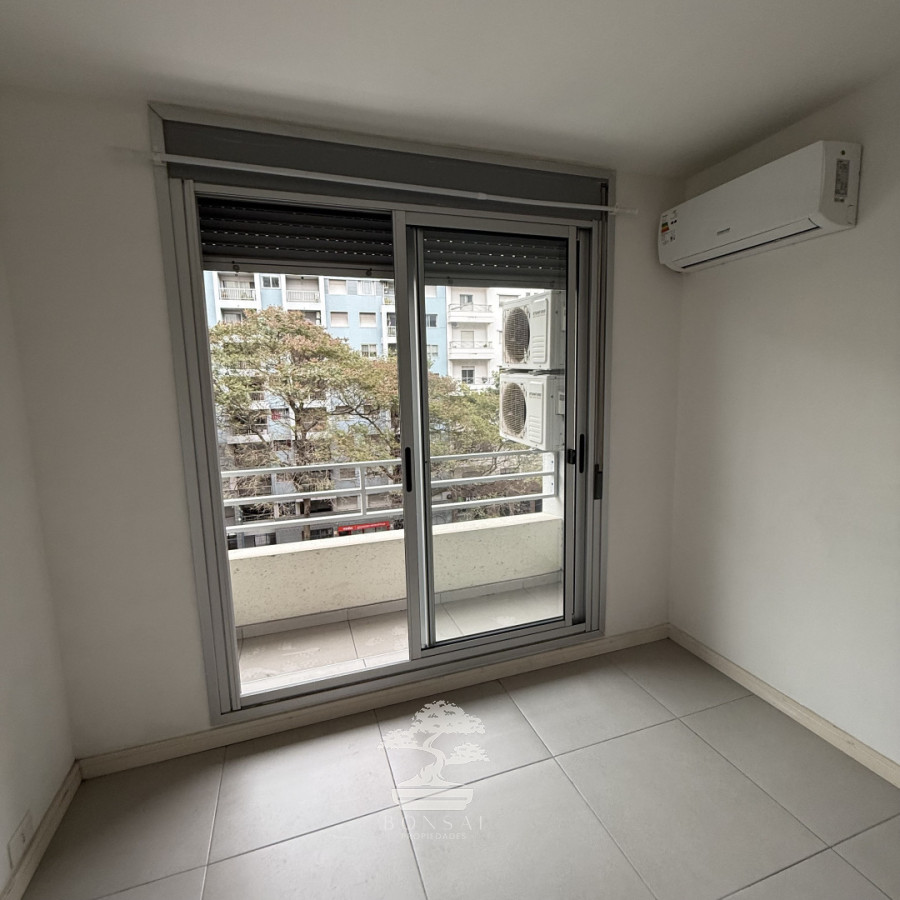 Apartamento ID.1152 - Alquiler Apartamento 1 dormitorio con Garaje Aguada Montevideo E