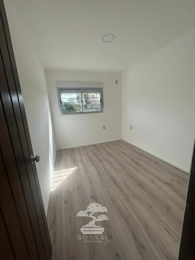 Apartamento ID.1060 - Alquiler Apartamento Casa 3 dormitorios Malvin Norte Montevideo N