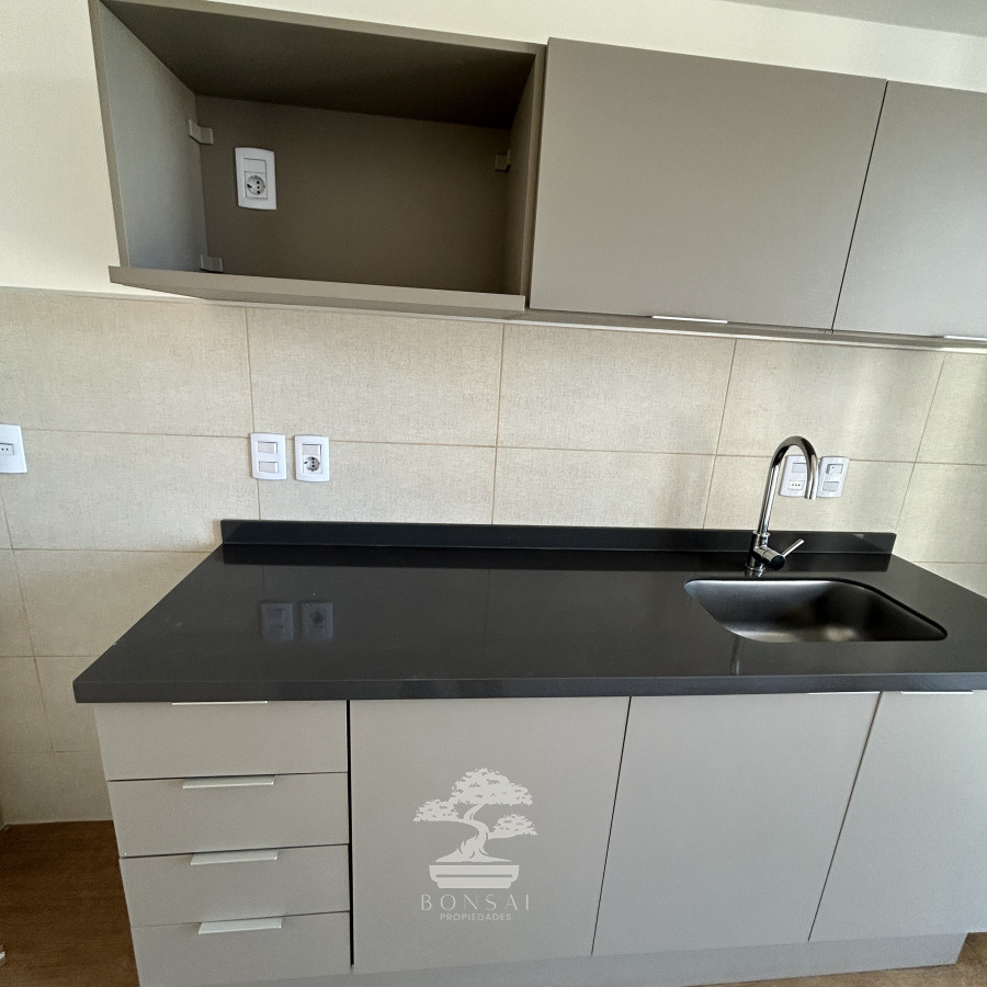 Apartamento ID.556 - Alquiler Apartamento  2 dormitorios Tres Cruces Montevideo lr 