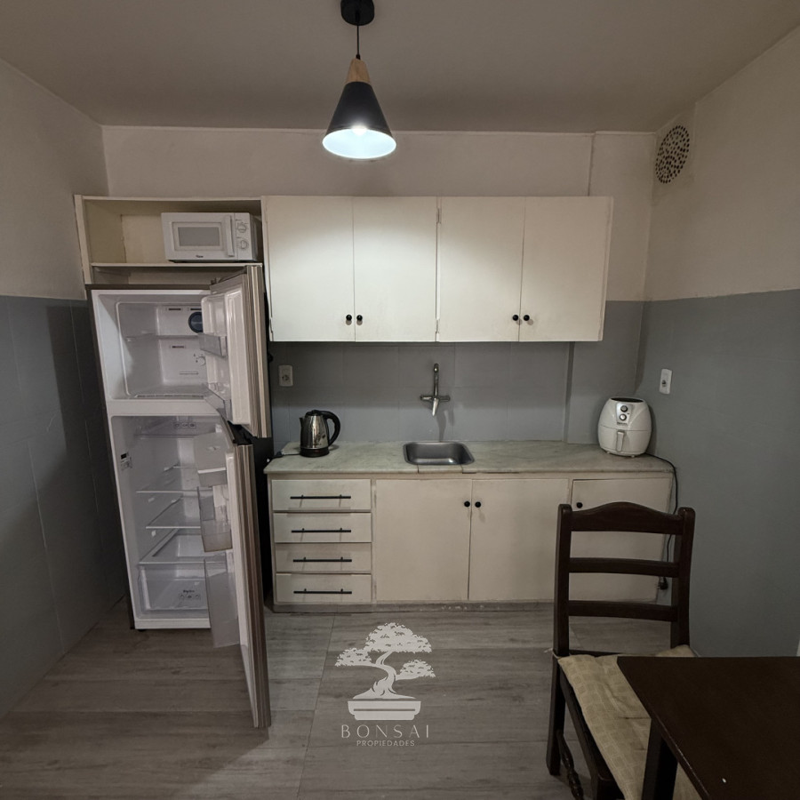 Apartamento ID.1104 - Alquiler Monoambiente Amoblado Centro Montevideo F 