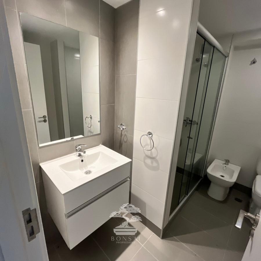 Apartamento ID.529 - Venta Apartamento 2 dormitorios Barrio Sur Montevideo V