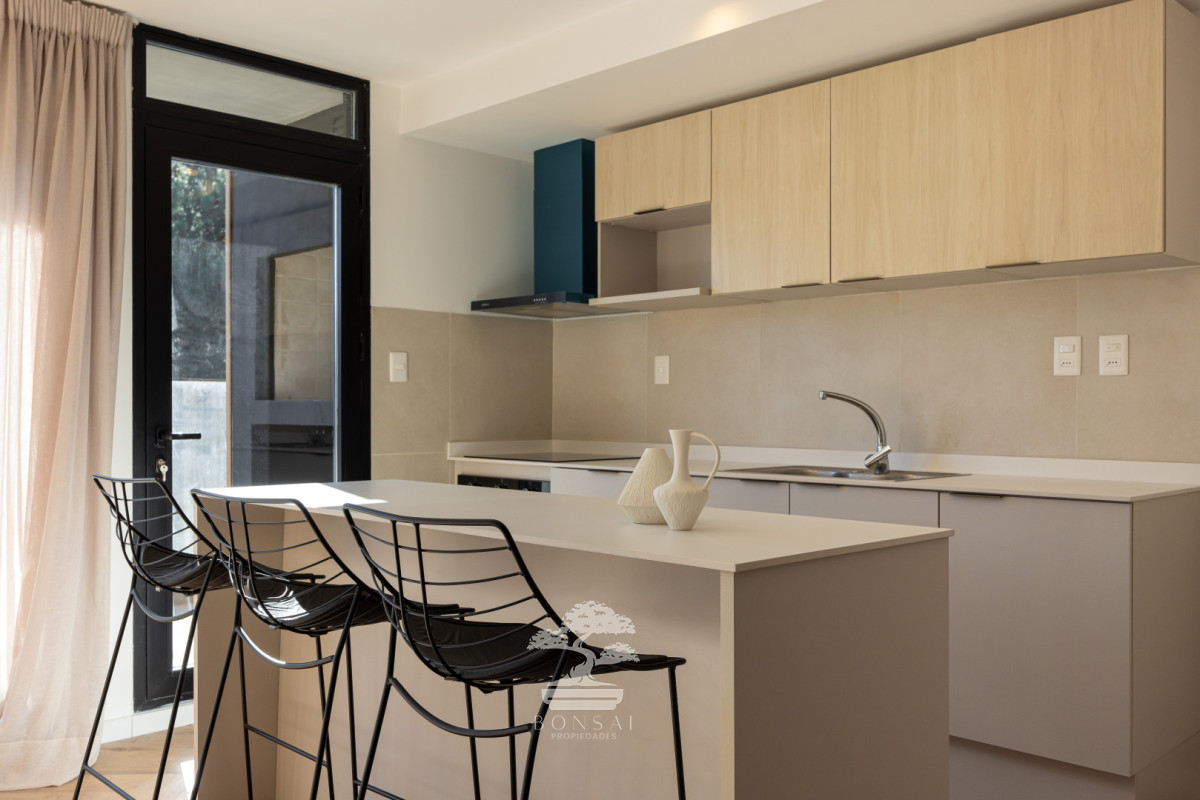 Apartamento ID.1039 - Venta Apartamento 3 Dormitorios  Carrasco Montevideo LR