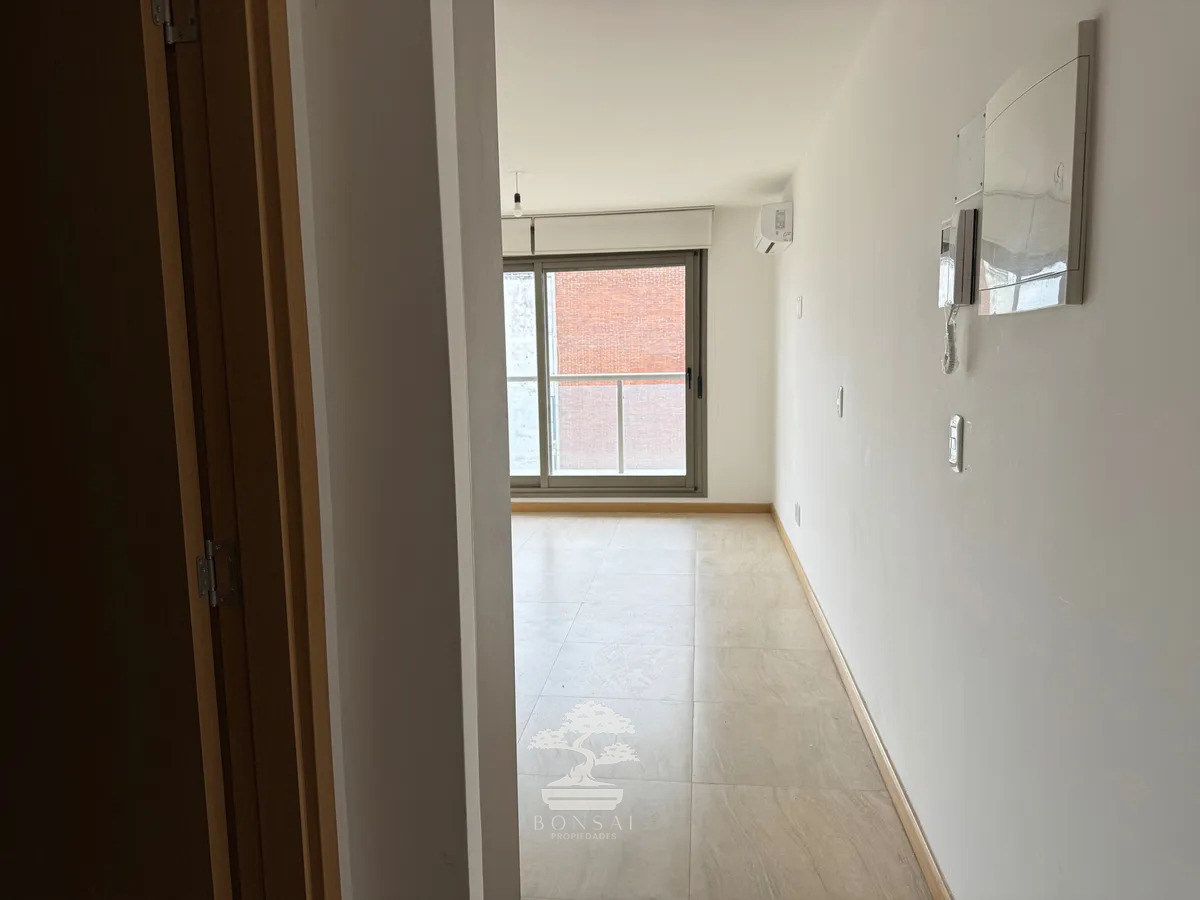 Apartamento ID.823 - Alquiler, Monoambiente, Punta Carretas, Montevideo S