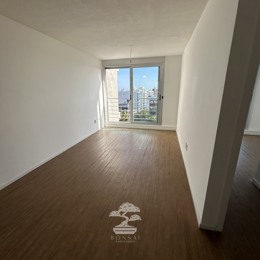 Apartamento ID.556 - Alquiler Apartamento  2 dormitorios Tres Cruces Montevideo lr 