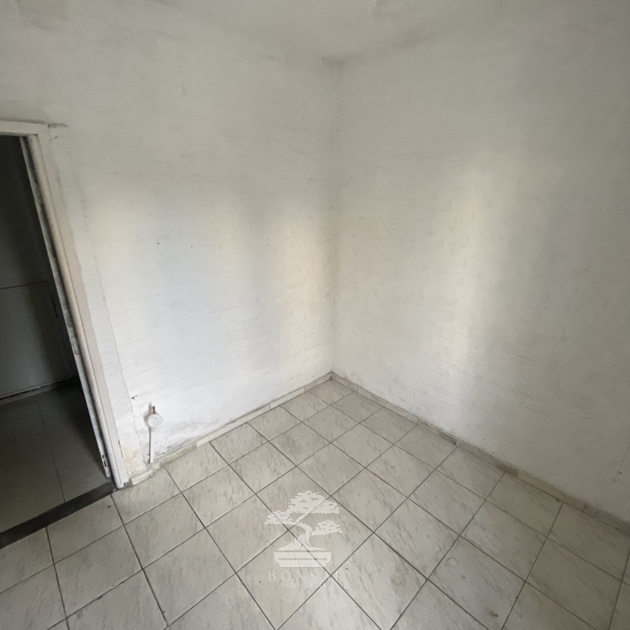 Apartamento ID.459 - Venta Apartamento Dos Dormitorios a Reciclar Cordón Montevideo F