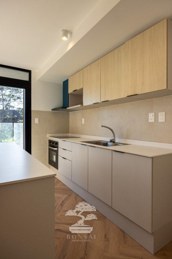 Apartamento ID.1039 - Venta Apartamento 3 Dormitorios  Carrasco Montevideo LR