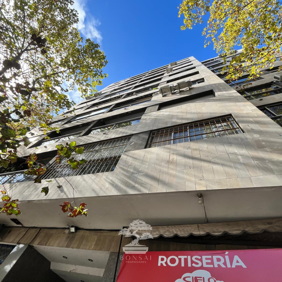 Apartamento ID.530 - Venta Apartamento 2 Dormitorios con Garaje Tres cruces Montevideo V