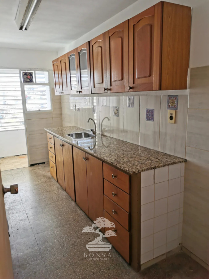 Apartamento ID.1030 - Alquiler Apartamento 3 dormitorios Pocitos Montevideo N