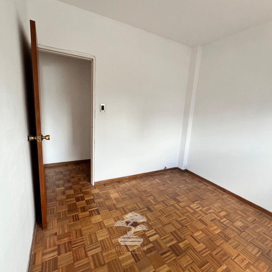 Apartamento ID.325 - Venta Apartamento 3 Dormitorios 2 Baños Con Renta 5% Malvín Montevideo V 