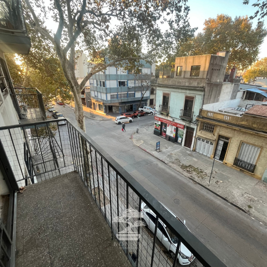 Apartamento ID.1042 - Alquiler Apartamento 2 dormitorios Tres Cruces Montevideo N