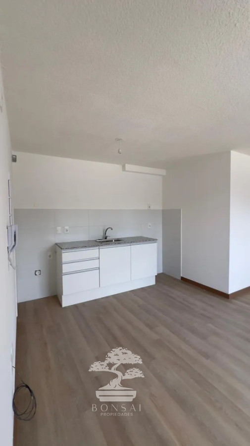 Apartamento ID.855 - Alquiler, Apartamento, 1 dormitorios, Cordon, Montevideo. S