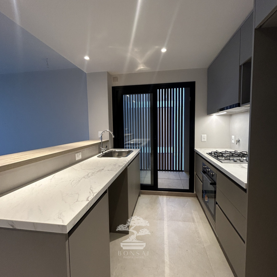 Apartamento ID.1082 - Venta Apartamento 2 Dormitorios Carrasco  Montevideo LR