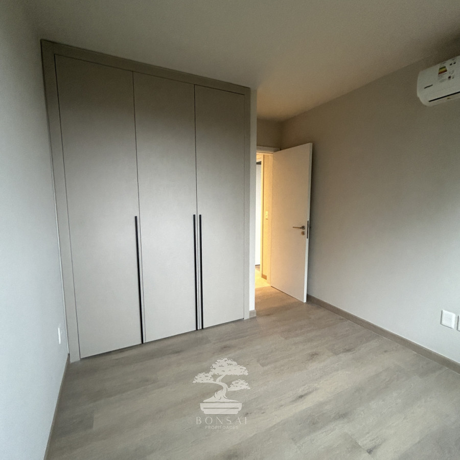 Apartamento ID.1082 - Venta Apartamento 2 Dormitorios Carrasco  Montevideo LR