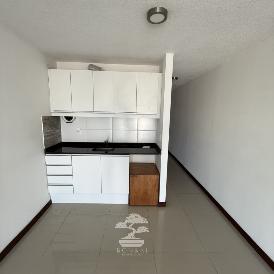 Apartamento ID.876 - Alquiler Apartamento Monoambiente Parque Rodo Montevideo C