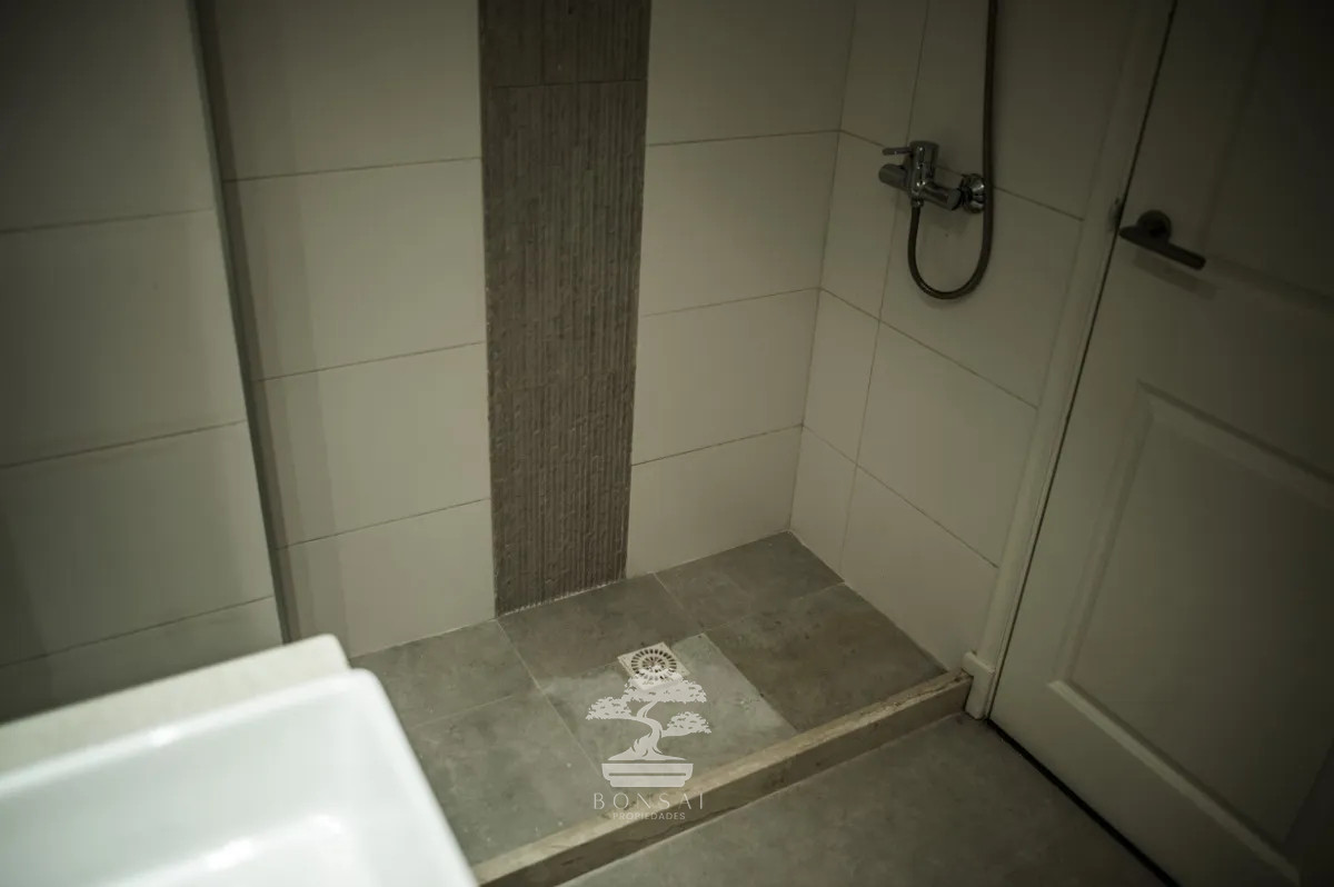 Apartamento ID.500 - Alquiler Apartamento 1 Dormitorio Pocitos Montevideo M(Con Patio y Parrillero)