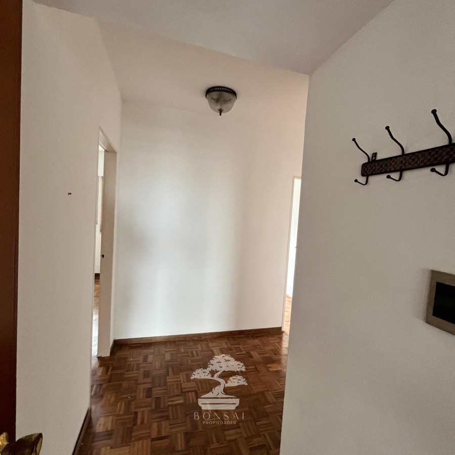 Apartamento ID.325 - Venta Apartamento 3 Dormitorios 2 Baños Con Renta 5% Malvín Montevideo V 
